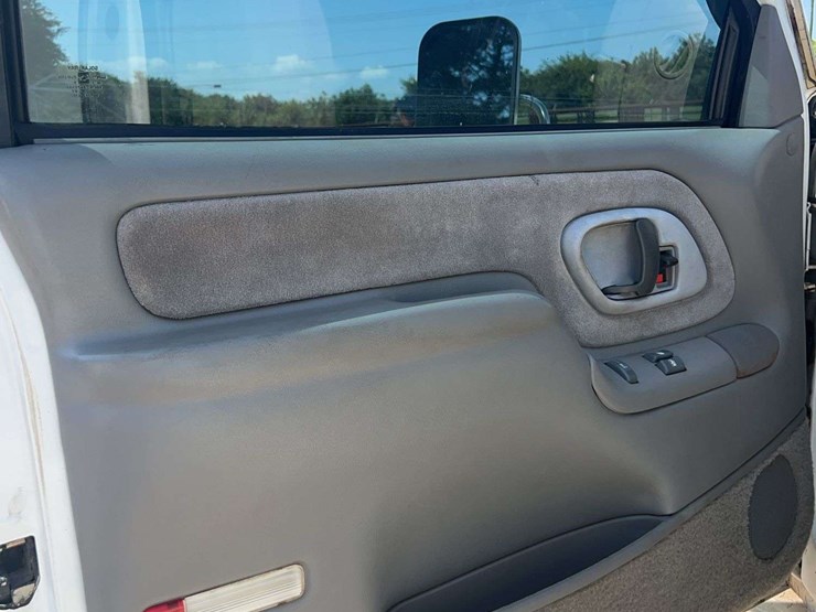 1995-gmc-k3500-image-21