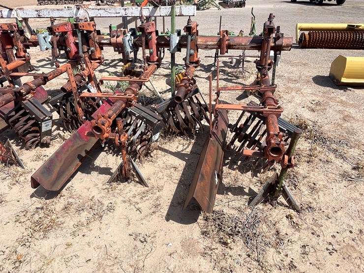 #9032-•-custom-3-pt-tillage-tool-bar-image-16