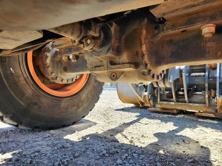 2019-doosan-dl280-5-image-42