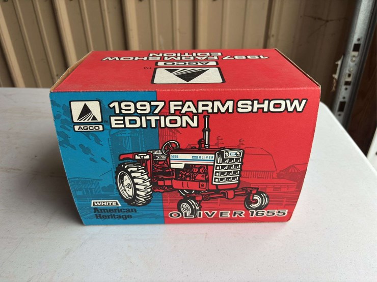 (2)-1/16-heritage-oliver-1655-+-1/64-agco-historical-set-nib-ertl-image-2