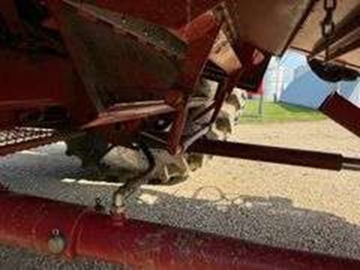 2005-case-ih-2388-image-17