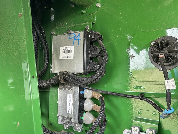 2024-john-deere-s790-image-50