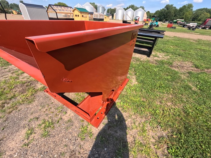 #5251-•-2-yard-self-dumping-hopper-image-3