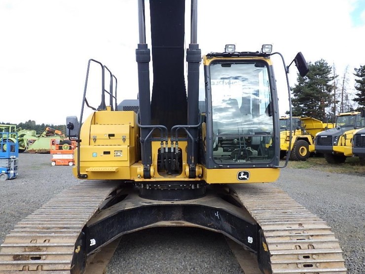 2016-deere-300g-lc-image-11