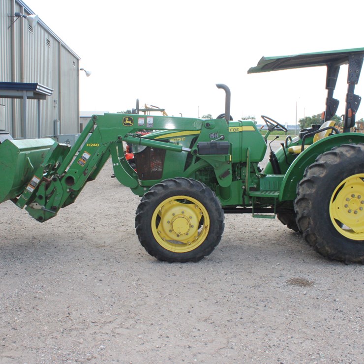 2014 JOHN DEERE 5075E