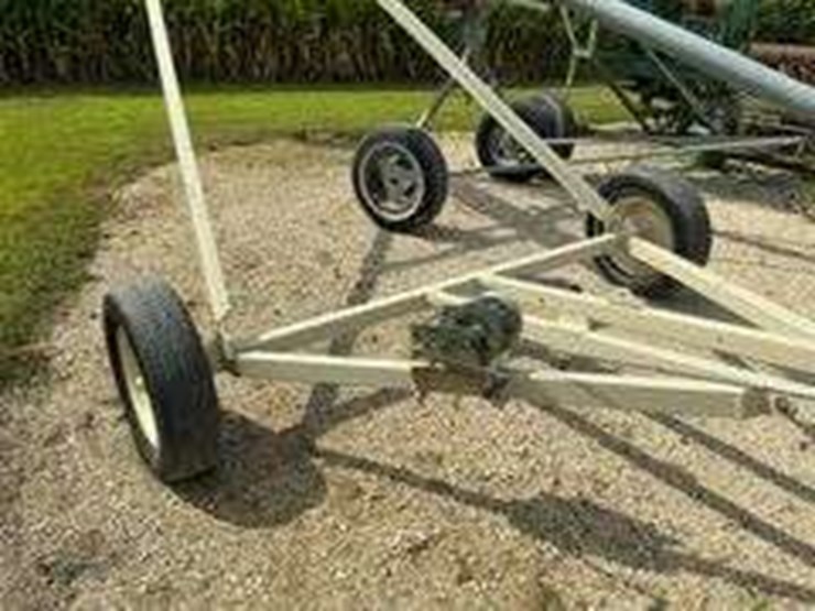 buhler-farm-king-851-image-4