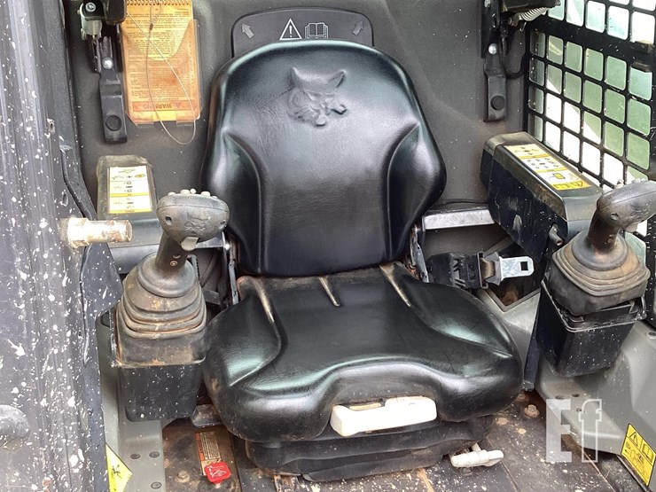 2022-bobcat-t595-image-14