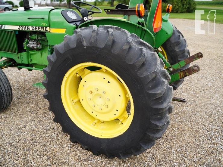 john-deere-2150-image-23
