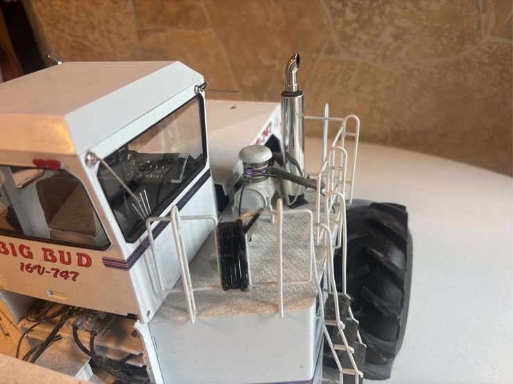 1/16-big-bud-747-tractor-dcp-image-15