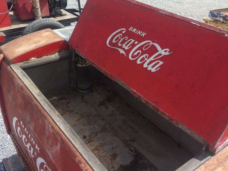 coca-cola-cooler-image-8