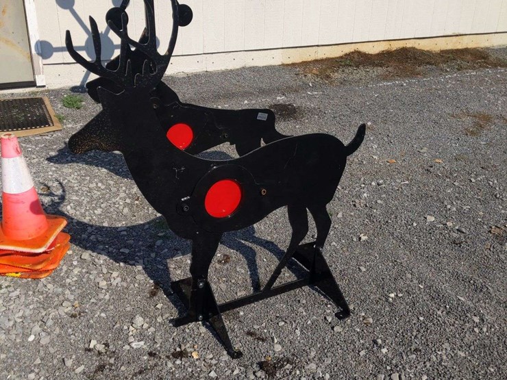 unused-free-standing-deer-target-image-1