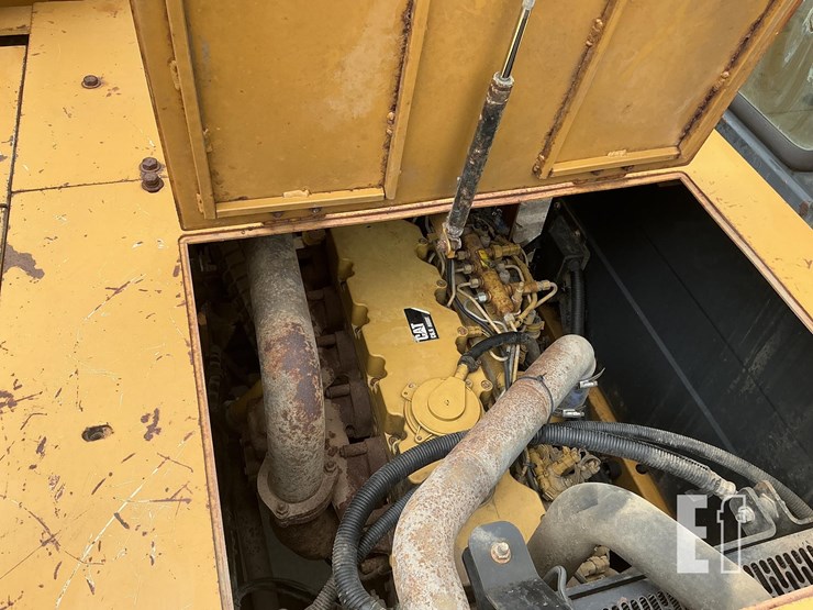 2015-morooka-mst1500vd-image-11
