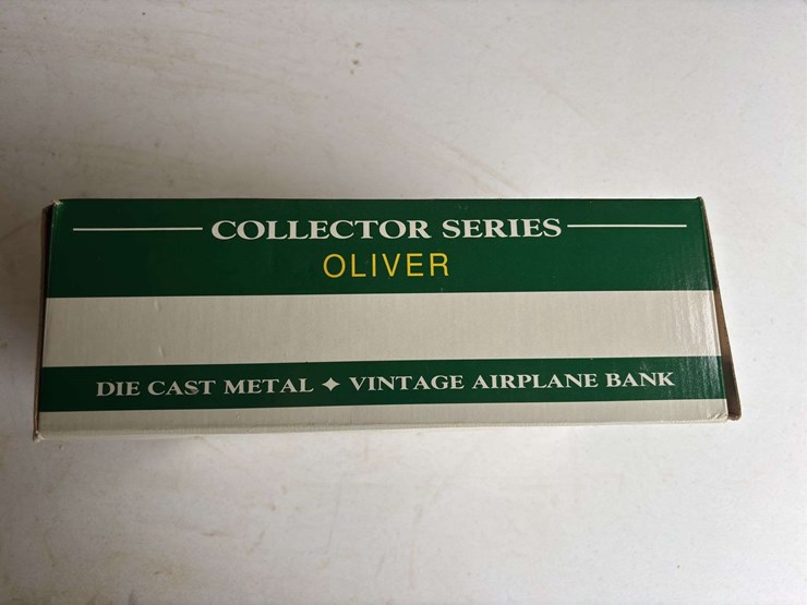 (3)-oliver-coin-banks-image-5