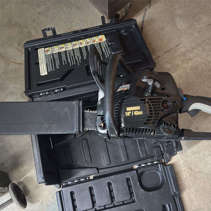 Craftsman 18" Chainsaw with Case