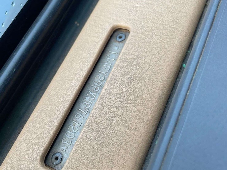 1998-jeep-wrangler-image-27