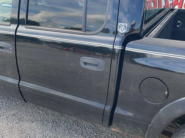 2004-dodge-dakota-image-10