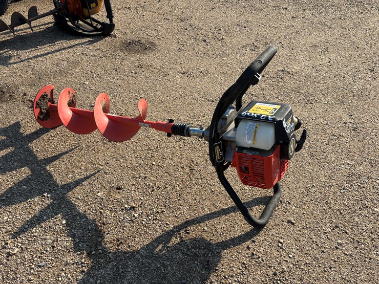 #3493-•-thunder-bay-gas-post-hole-digger-image-3