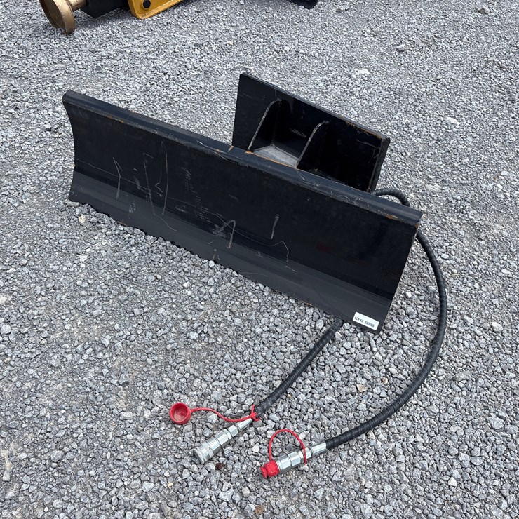 #28426 • GIYI GY-TXC 43" SNOW SHOVEL