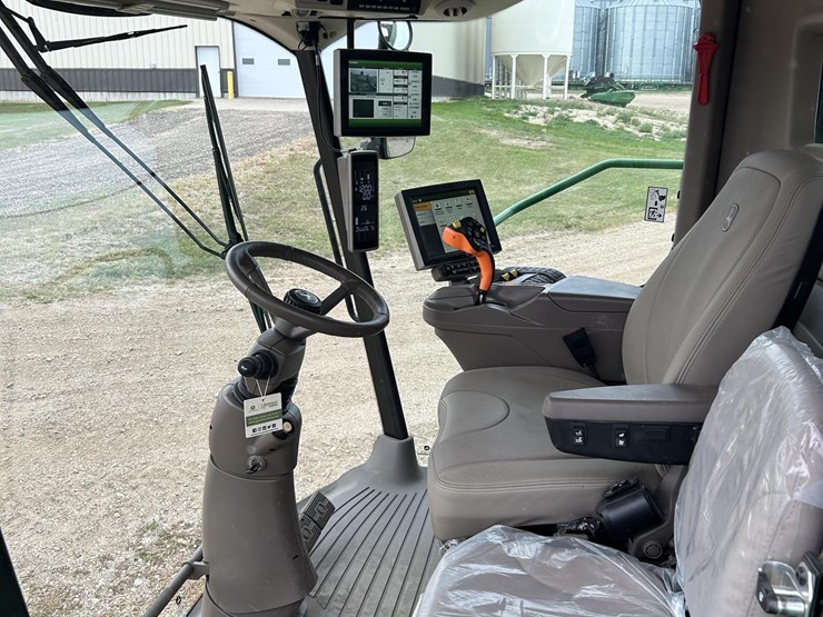 2024-john-deere-s790-image-74