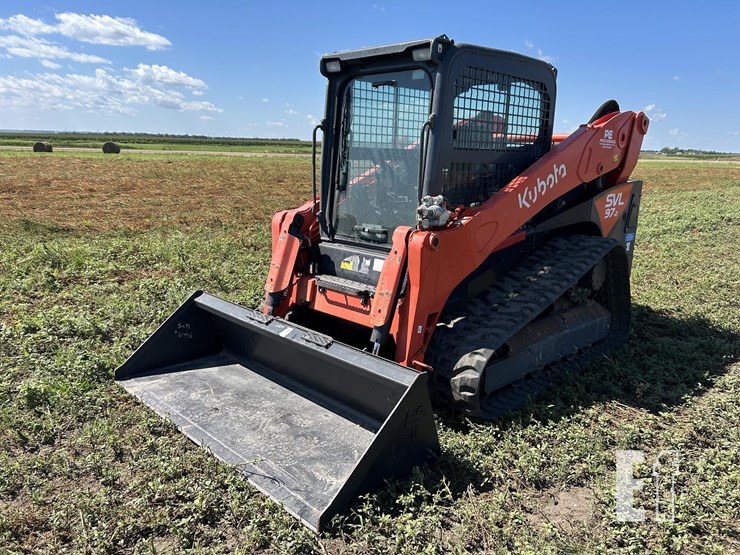 2021-kubota-svl97-2-image-1