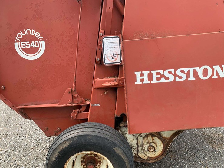 hesston-5540-image-12