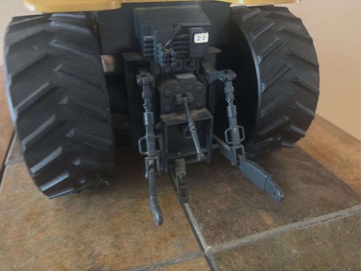 1/16-cat-55-challenger-nzg-image-5