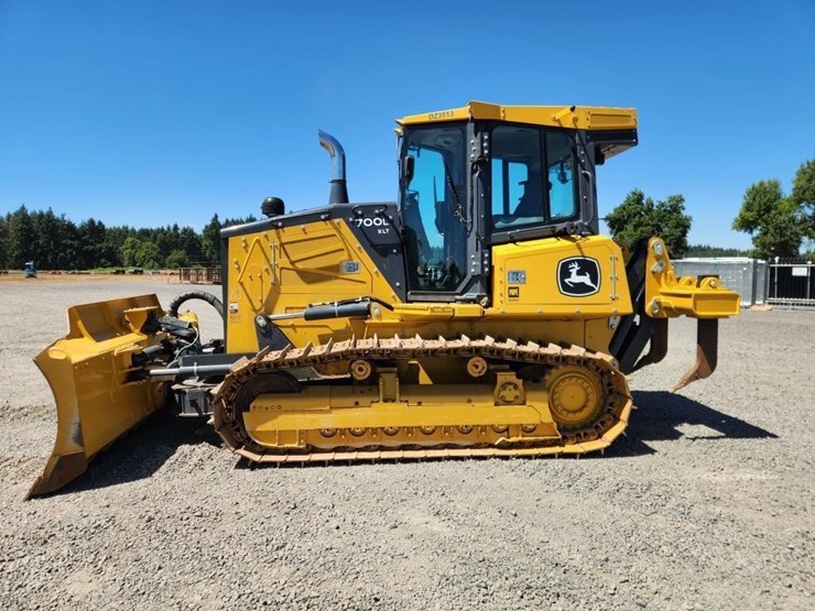 2023-deere-700l-image-8