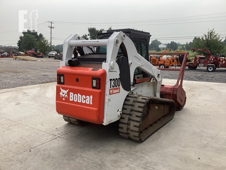 2007-bobcat-t300-image-4