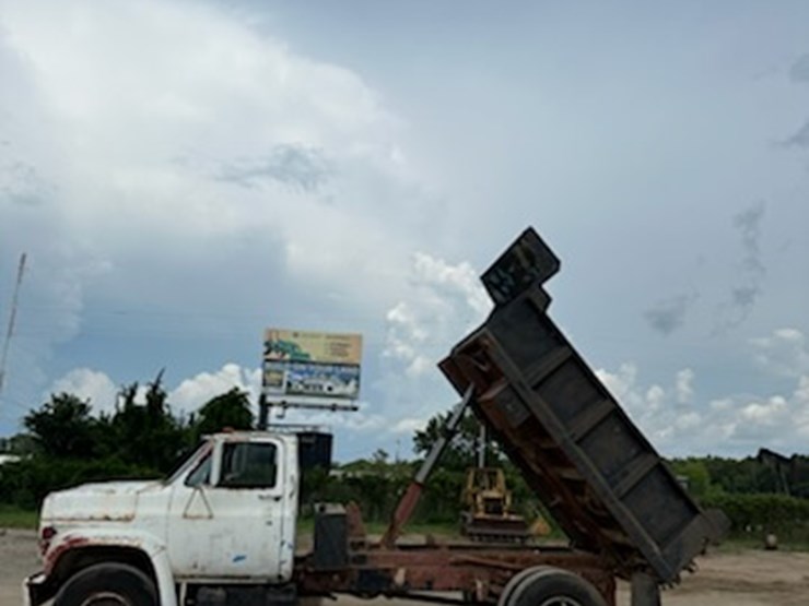 #2214-•-1981-chevy-dump-truck-image-2