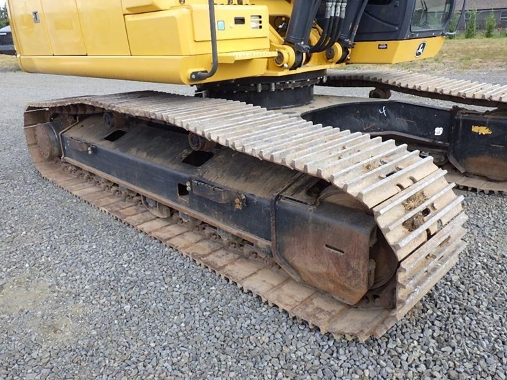 2016-deere-300g-lc-image-51