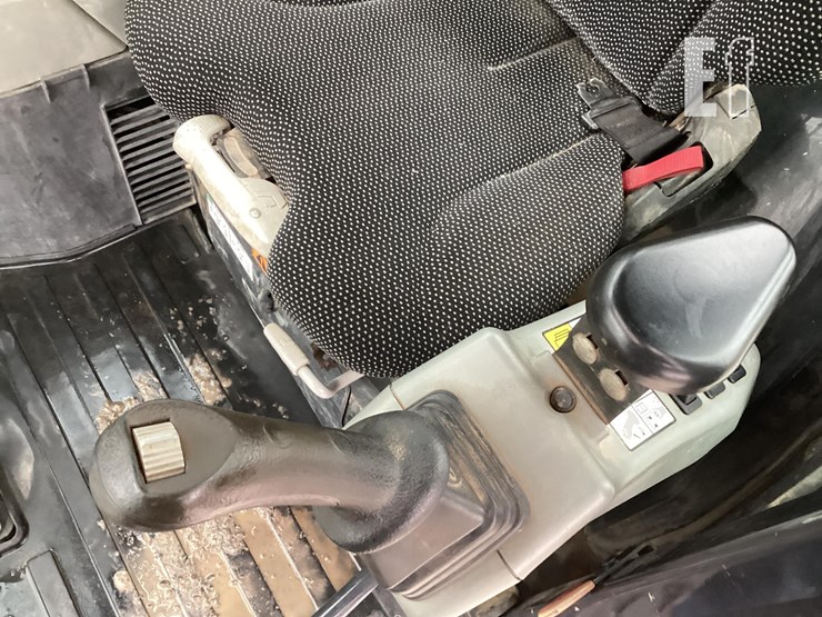 2018-bobcat-e85-image-21