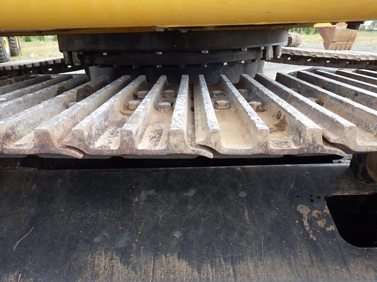 2016-deere-300g-lc-image-56