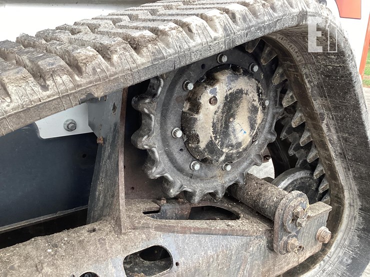 2020-bobcat-t870-image-11