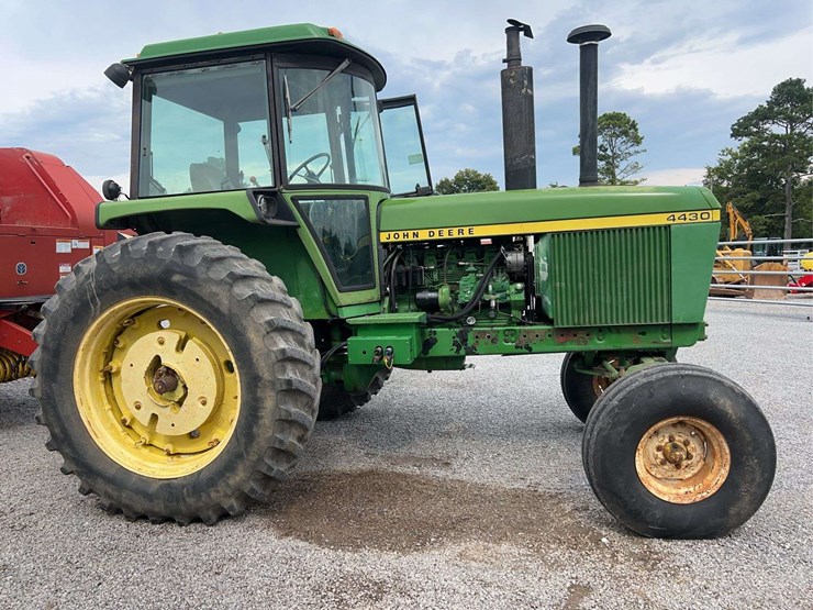 john-deere-4430-image-7