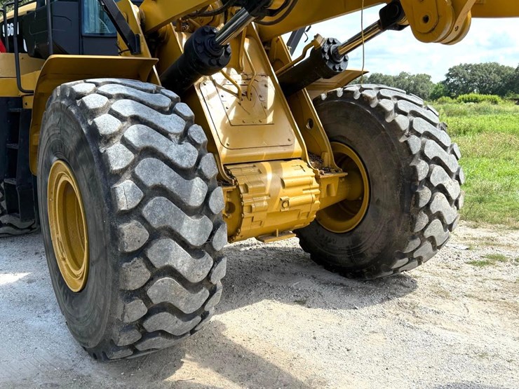 2015-caterpillar-966m-image-33