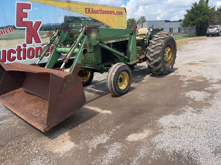 john-deere-2440-image-4