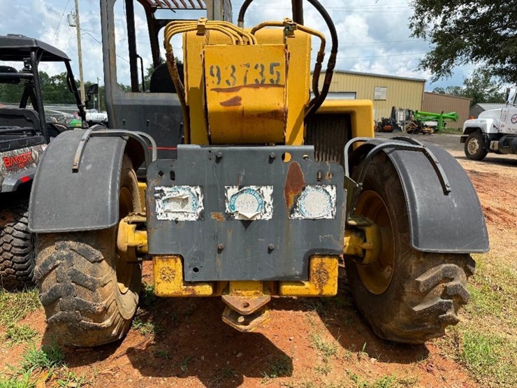 caterpillar-th62-image-6