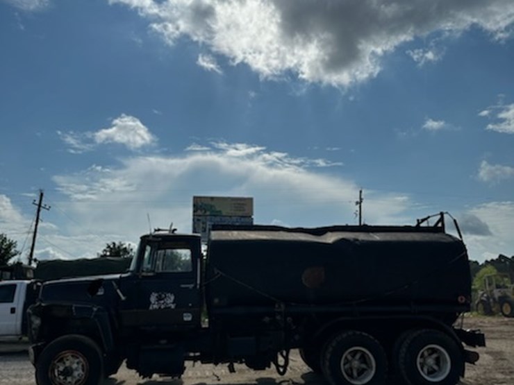 ford-l9000-image-6