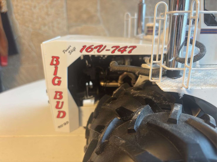 1/16-big-bud-747-tractor-dcp-image-18