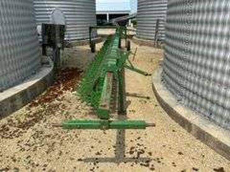 john-deere-400-image-2
