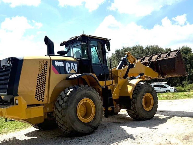2015-caterpillar-966m-image-14