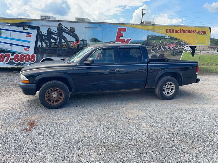 2004-dodge-dakota-image-2