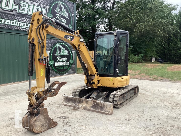 2015-caterpillar-303.5e2-cr-image-8