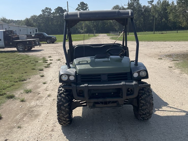 #2301-•-john-deere-825m-xuv-image-2