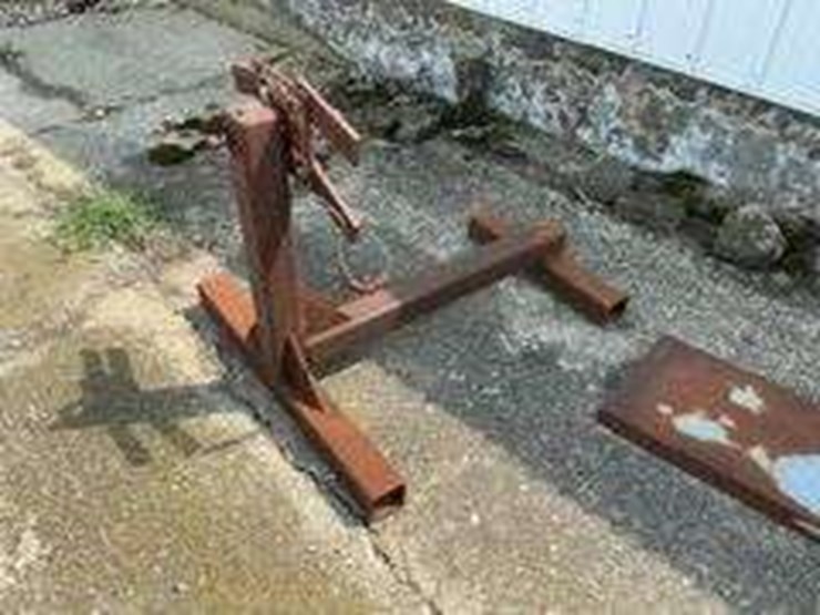 engine-stand-image-1