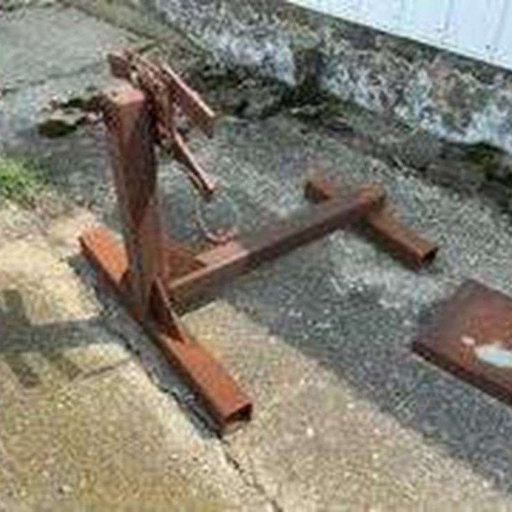 engine stand