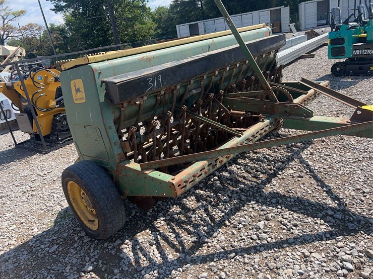 john-deere-8200-image-3