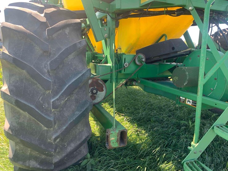 john-deere-1820-image-15