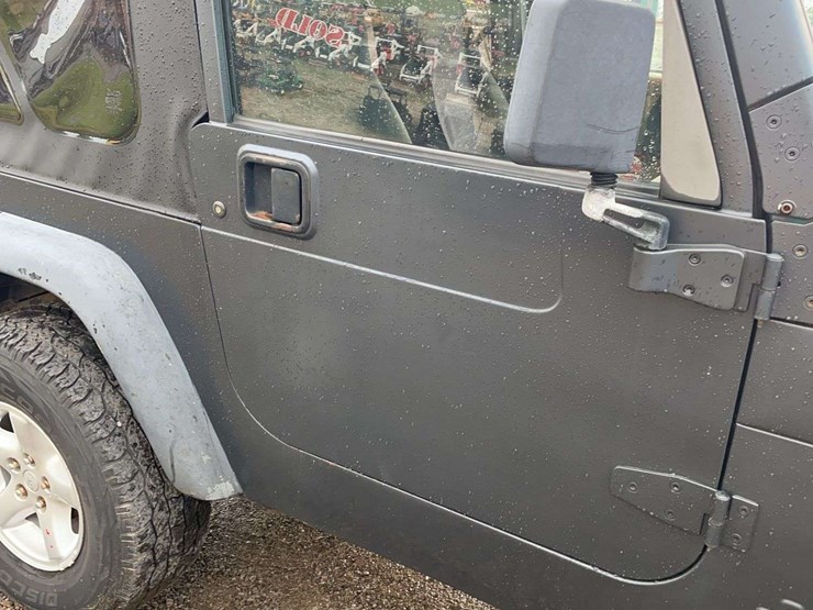 1998-jeep-wrangler-image-16