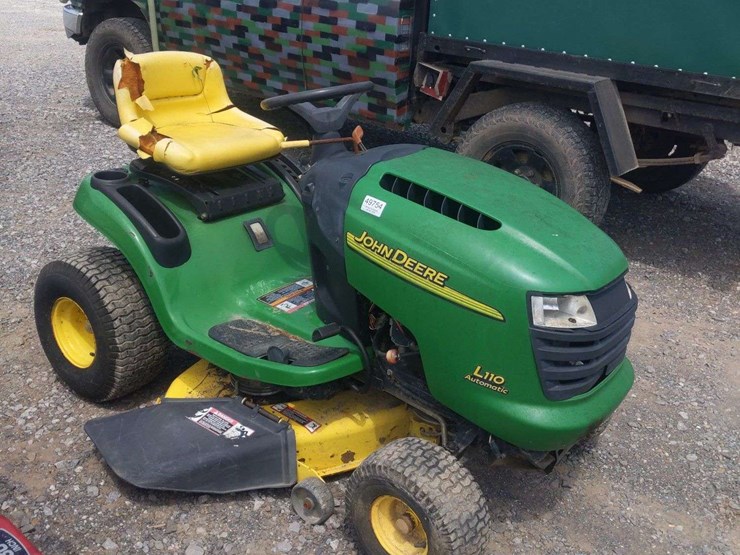 john-deere-l110-image-1
